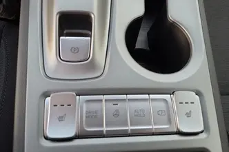 Hyundai Kona, 100 kW, elekter, automaat, esivedu