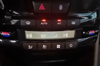 Peugeot 2008, 1.2, 81 kW, бензин, автомат, передний привод