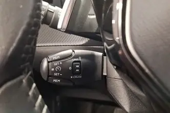 Peugeot 2008, 1.2, 96 kW, bensiin, automaat, esivedu
