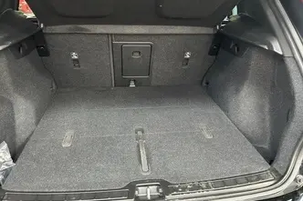 Volvo XC40, 170 kW, elekter, automaat, esivedu