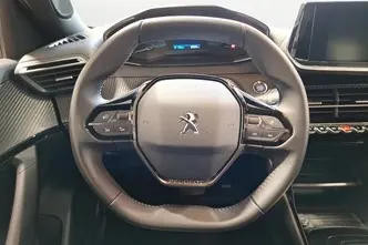 Peugeot e-2008, elekter, automaat, esivedu
