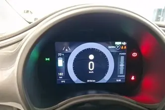 Fiat 500e, 87 kW, electric, automatic, front-wheel drive