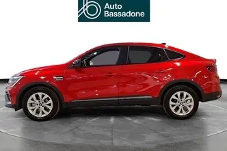 Renault Arkana, 1.6, 105 kW, гибрид, автомат, передний привод
