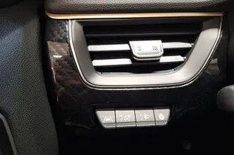 Renault Arkana, 1.6, 105 kW, гибрид, автомат, передний привод