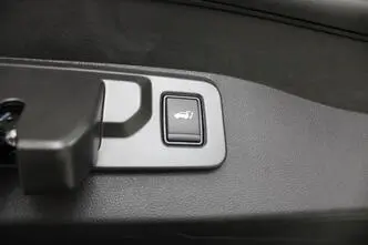 Renault Austral, 1.2, 146 kW, гибрид, автомат, передний привод