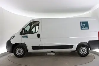 Peugeot Boxer, 2.2, 103 kW, diesel, manual, front-wheel drive