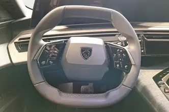 Peugeot E-5008, 157 kW, elekter, automaat, esivedu