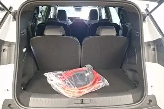 Peugeot E-5008, 157 kW, elekter, automaat, esivedu