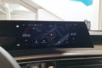 Peugeot E-5008, 157 kW, elekter, automaat, esivedu