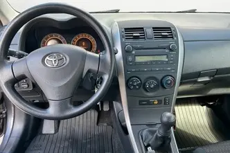 Toyota Corolla, 1.4, 71 kW, bensiin, manuaal, esivedu