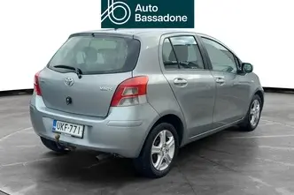 Toyota Yaris, 1.3, 74 kW, petrol, manual, front-wheel drive