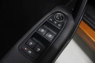 Renault Captur, 1.3, 103 kW, hübriid, automaat, esivedu