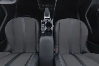 Peugeot e-2008, elekter, automaat, esivedu