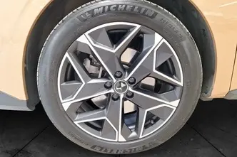 DS 4, 1.6, 165 kW, pistikhübriid, automaat, esivedu