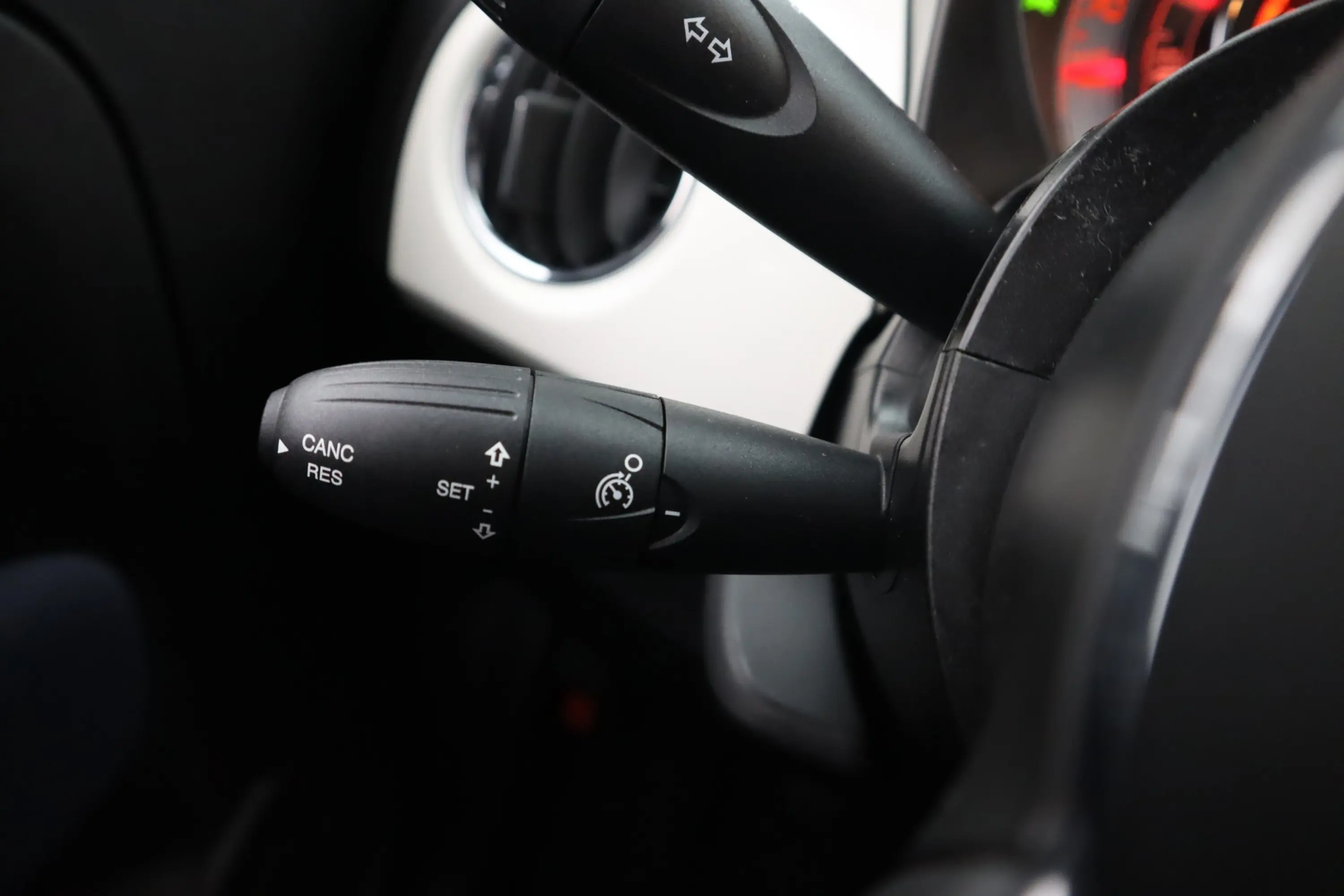 Fiat 500, 1.0, 51 kW, hübriid, manuaal, esivedu