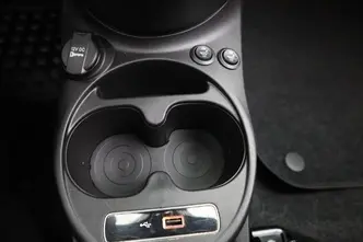 Fiat 500, 1.0, 51 kW, hübriid, manuaal, esivedu