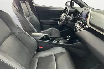 Toyota C-HR, 1.8, 90 kW, hybrid, automatic, front-wheel drive