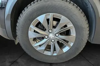 Peugeot 2008, 1.2, 96 kW, бензин, автомат, передний привод