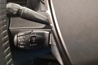 Peugeot e-208, elekter, automaat, esivedu