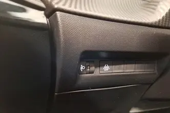 Peugeot e-208, elekter, automaat, esivedu