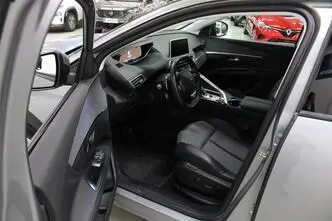 Peugeot 5008, 1.2, 96 kW, bensiin, automaat, esivedu