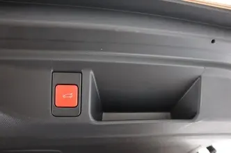 DS 4, 1.6, 165 kW, pistikhübriid, automaat, esivedu