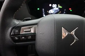 DS 4, 1.6, 165 kW, pistikhübriid, automaat, esivedu
