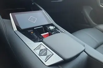 DS 4, 1.6, 165 kW, pistikhübriid, automaat, esivedu