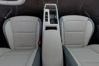 Ssangyong Torres, 152 kW, elekter, automaat, esivedu
