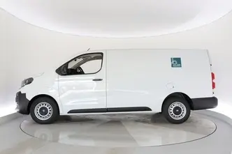 Opel Vivaro, 2.0, 106 kW, дизель, автомат, передний привод