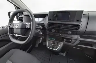 Opel Vivaro, 2.0, 106 kW, дизель, автомат, передний привод