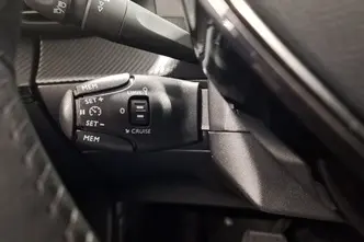 Peugeot e-2008, elekter, automaat, esivedu