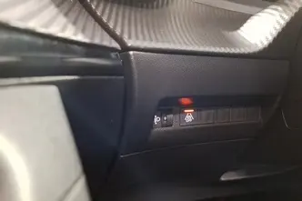 Peugeot e-2008, elekter, automaat, esivedu