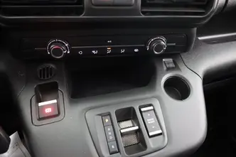 Opel Combo-e, 100 kW, elekter, automaat, esivedu