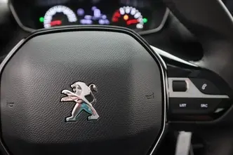 Peugeot 208, 1.2, 55 kW, petrol, manual, front-wheel drive