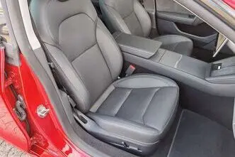 Tesla Model 3, 366 kW, elekter, automaat, nelikvedu