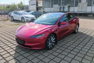 Tesla Model 3, 366 kW, elekter, automaat, nelikvedu