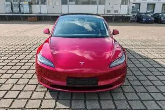 Tesla Model 3, 366 kW, elekter, automaat, nelikvedu