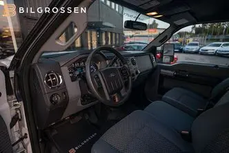 Ford F 250, 283 kW, bensiin, automaat, nelikvedu