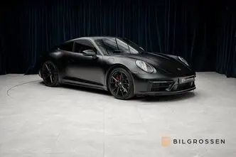 Porsche 911, 3.0, 331 kW, petrol, automatic, four-wheel drive