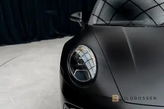 Porsche 911, 3.0, 331 kW, petrol, automatic, four-wheel drive