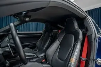 Porsche 911, 3.0, 331 kW, petrol, automatic, four-wheel drive