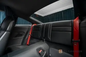 Porsche 911, 3.0, 331 kW, petrol, automatic, four-wheel drive