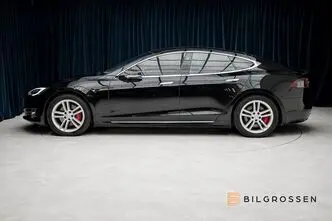 Tesla Model S, 560 kW, elekter, automaat, nelikvedu