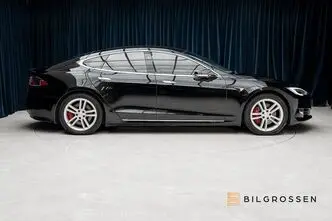 Tesla Model S, 560 kW, elekter, automaat, nelikvedu