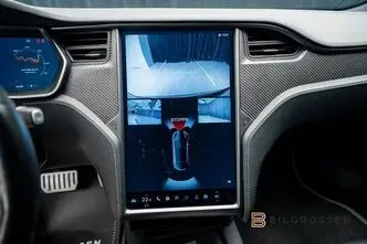 Tesla Model S, 560 kW, elekter, automaat, nelikvedu