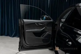 Audi RSQ8, 4.0, 441 kW, бензин, автомат, полный привод