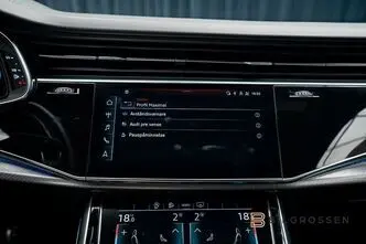 Audi RSQ8, 4.0, 441 kW, бензин, автомат, полный привод