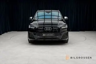 Audi SQ7, 4.0, 320 kW, дизель, автомат, полный привод