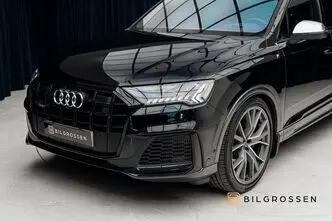 Audi SQ7, 4.0, 320 kW, дизель, автомат, полный привод